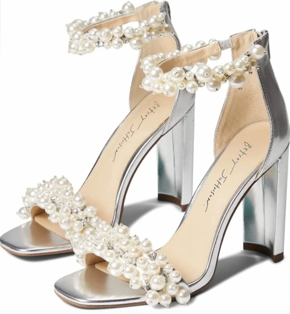 Blue by Betsey Johnson Fay Silver Pearl Rhinestone Heels Size 8.5 Bridal Wedding